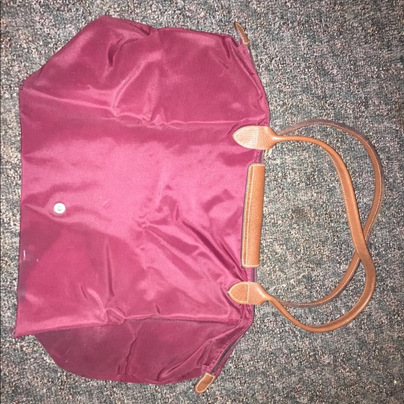 Original Longchamp Le Pilage Bag in Maroon Color - Picture 4 of 4
